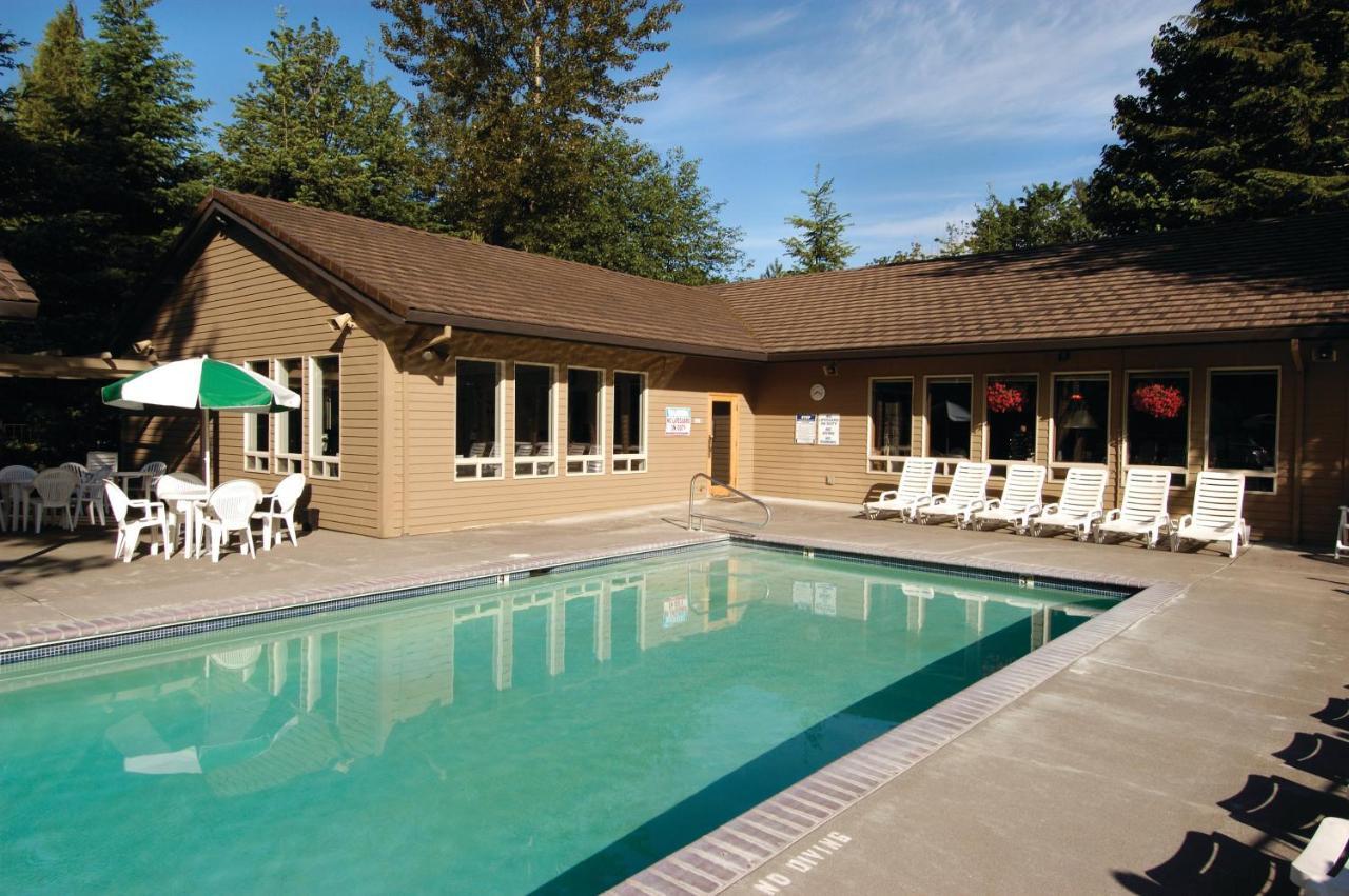 Whispering Woods Resort Welches エクステリア 写真