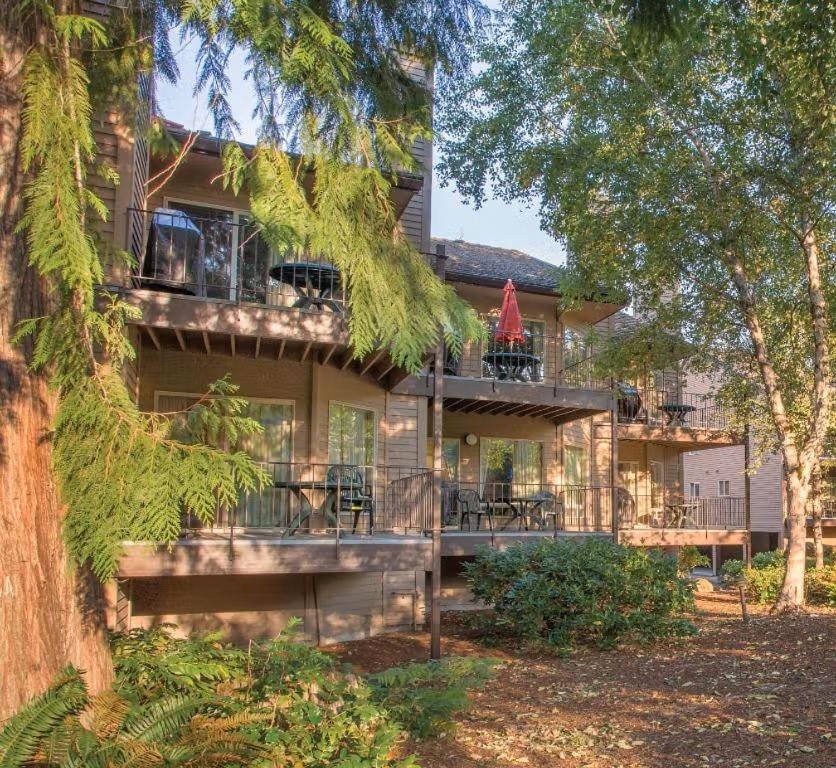 Whispering Woods Resort Welches エクステリア 写真