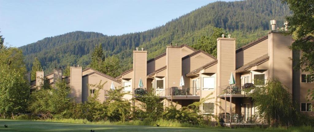 Whispering Woods Resort Welches エクステリア 写真