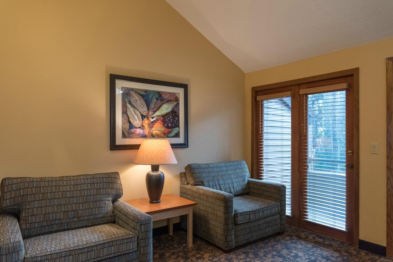 Whispering Woods Resort Welches エクステリア 写真